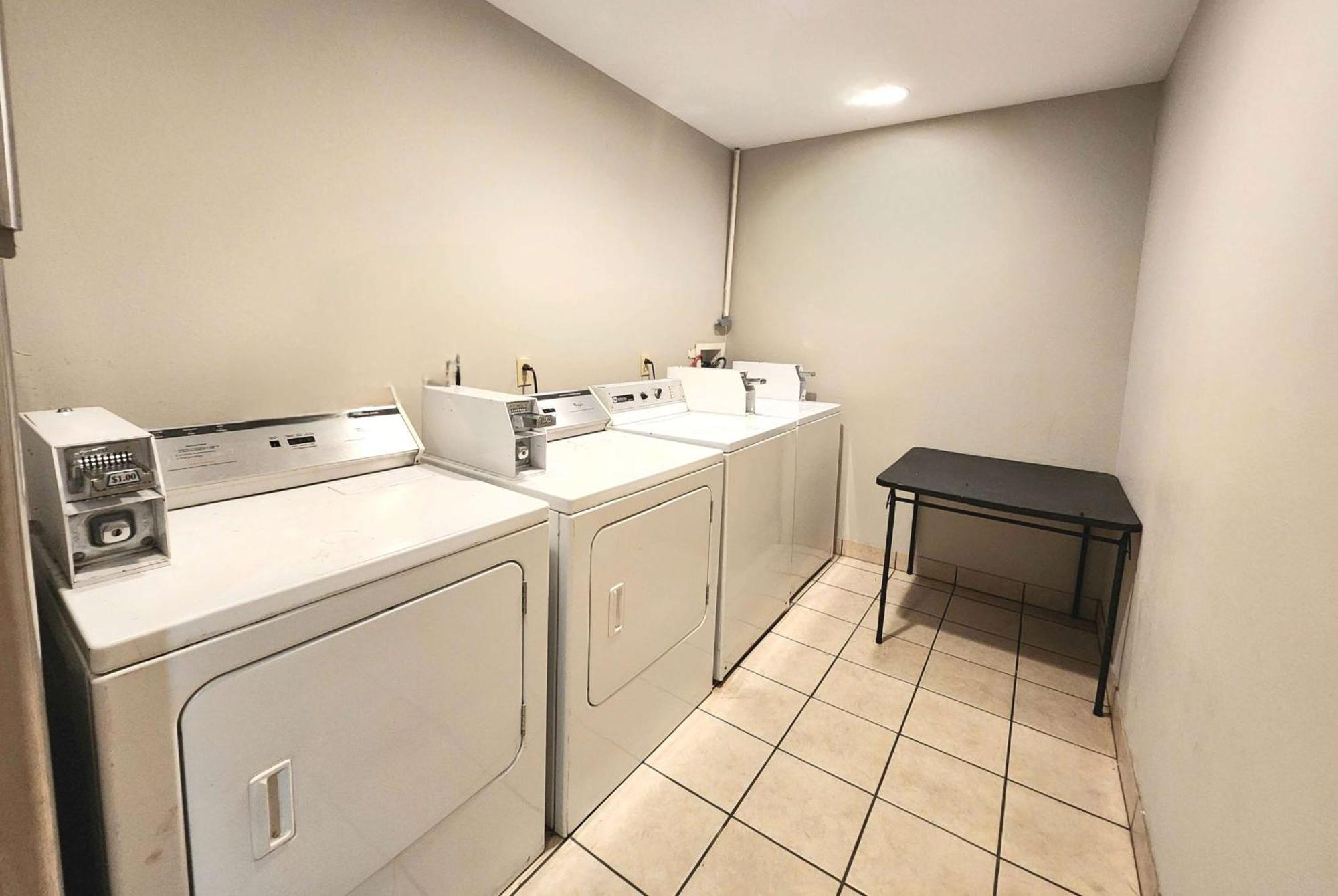 Days Inn & Suites By Wyndham Thibodaux Esterno foto